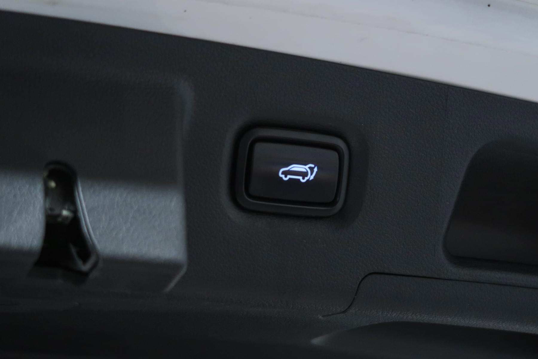 HYUNDAI SANTA FE 2.2 CRDI STYLE AUTO 4X4 DK 200CV 18 