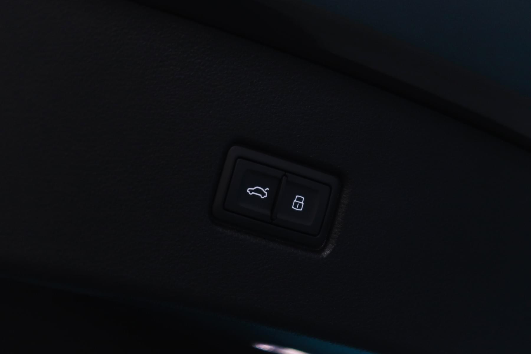 AUDI Q5 SPORTBACK 50 TFSIE BLACK LINE 299CV QUATTRO 19 