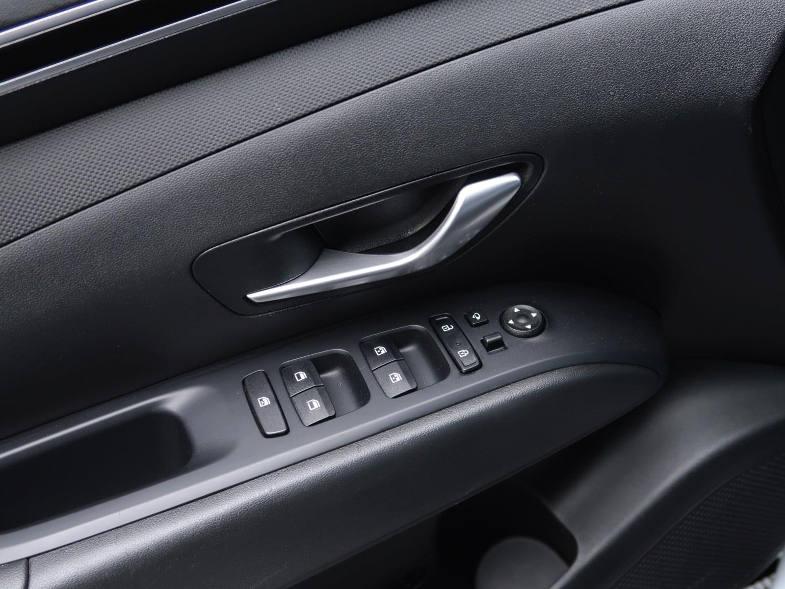 HYUNDAI TUCSON 1.6 TGDI 230CV HEV MAXX  SKY AUTO 27 