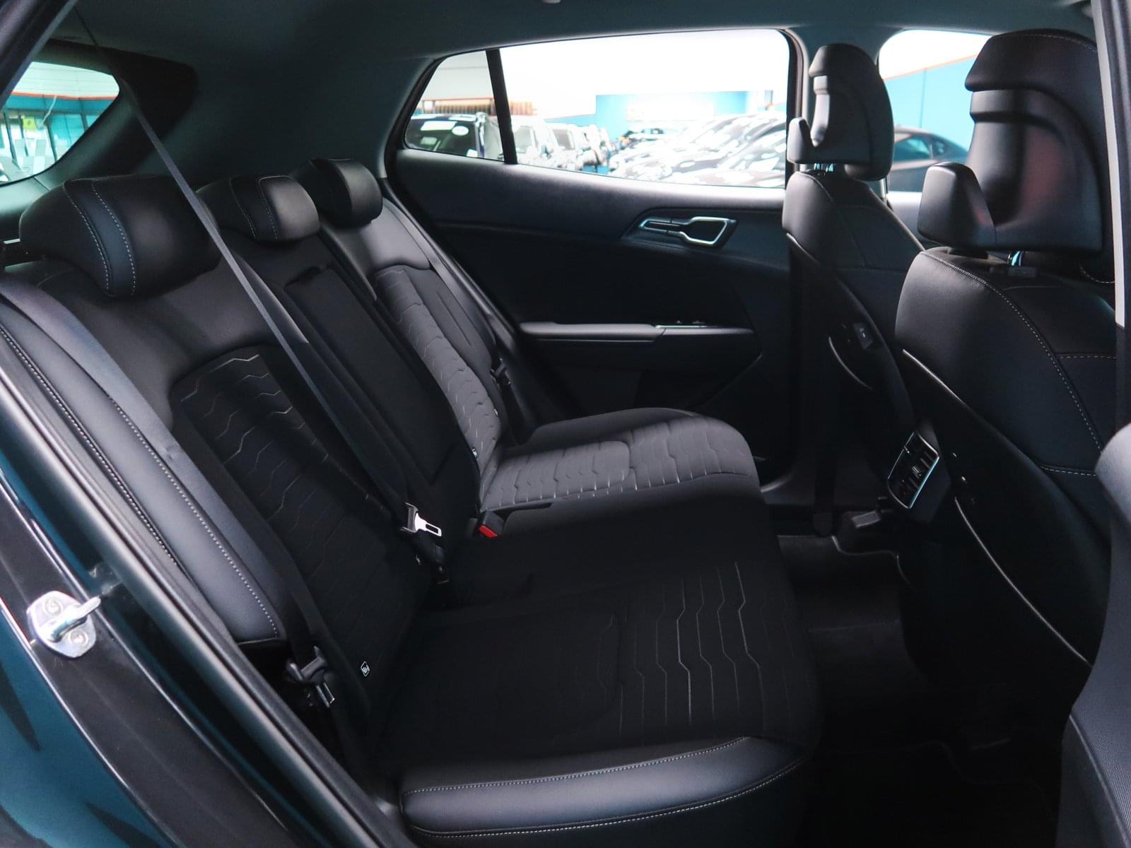 KIA SPORTAGE 1.6 TGDI 230CV HEV TECH 4X2 21 