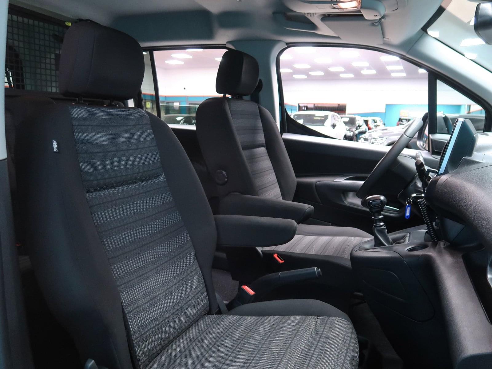 OPEL COMBO 1.5 TD 102CV BUSINESS EDITION 23 