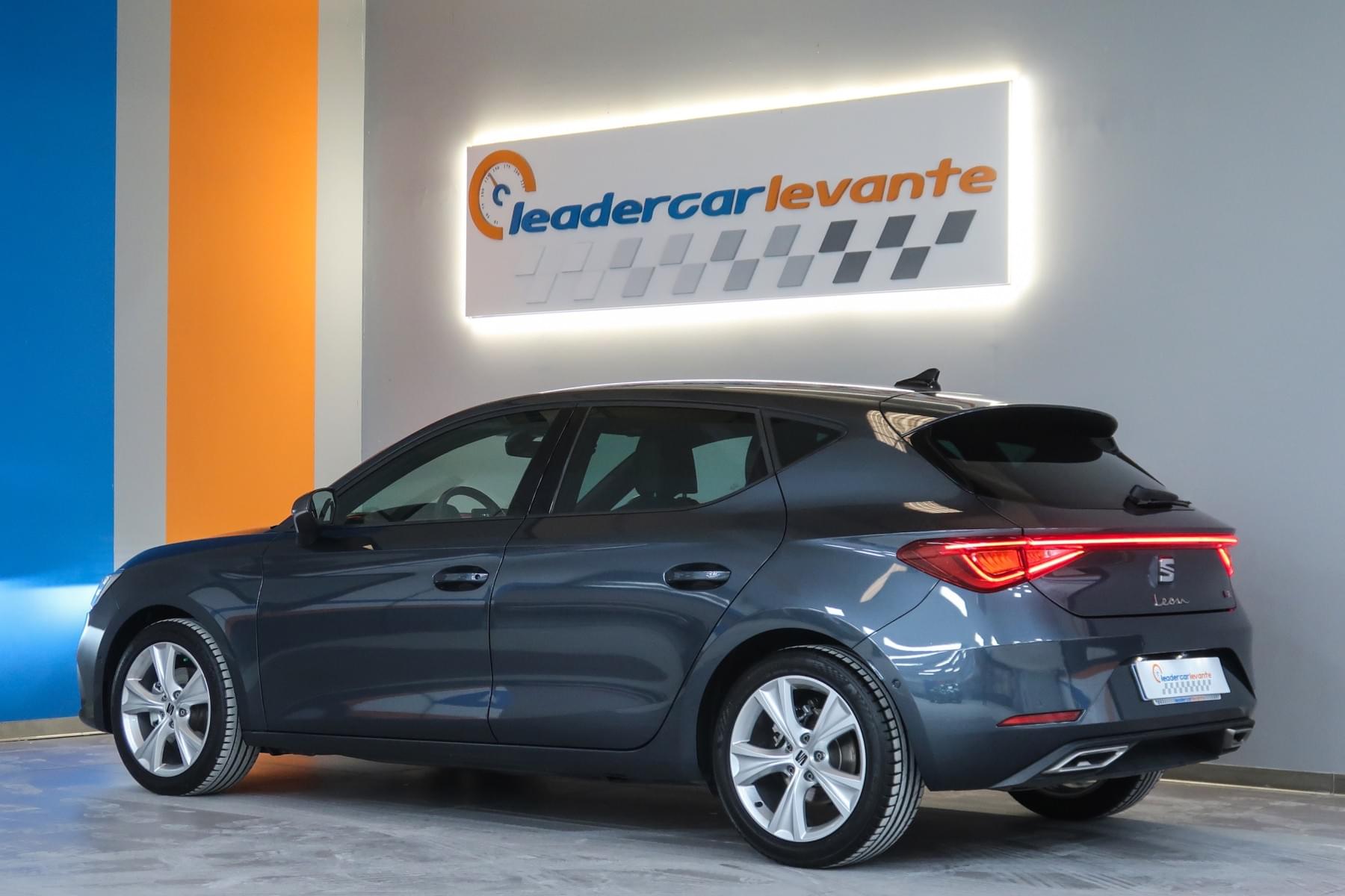 SEAT LEÓN 1.0 ETSI 110CV DSG-7 S&S FR 8 
