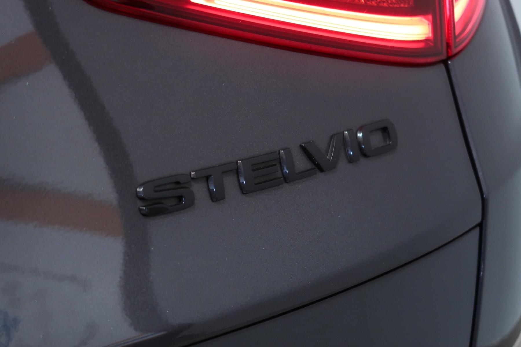 ALFA ROMEO STELVIO 2.0 GASOLINA 280CV VELOCE 17