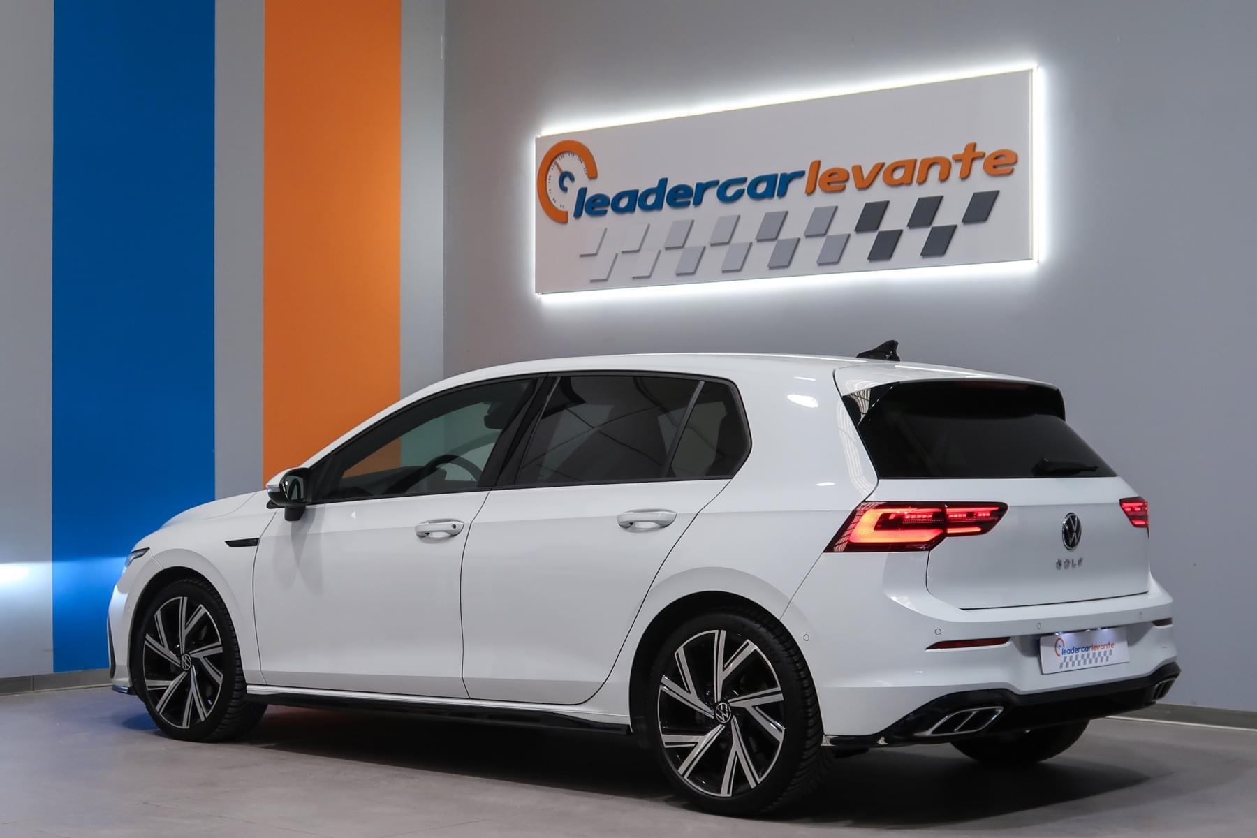 VOLKSWAGEN GOLF R-LINE 2.0 TDI 150CV DSG 11