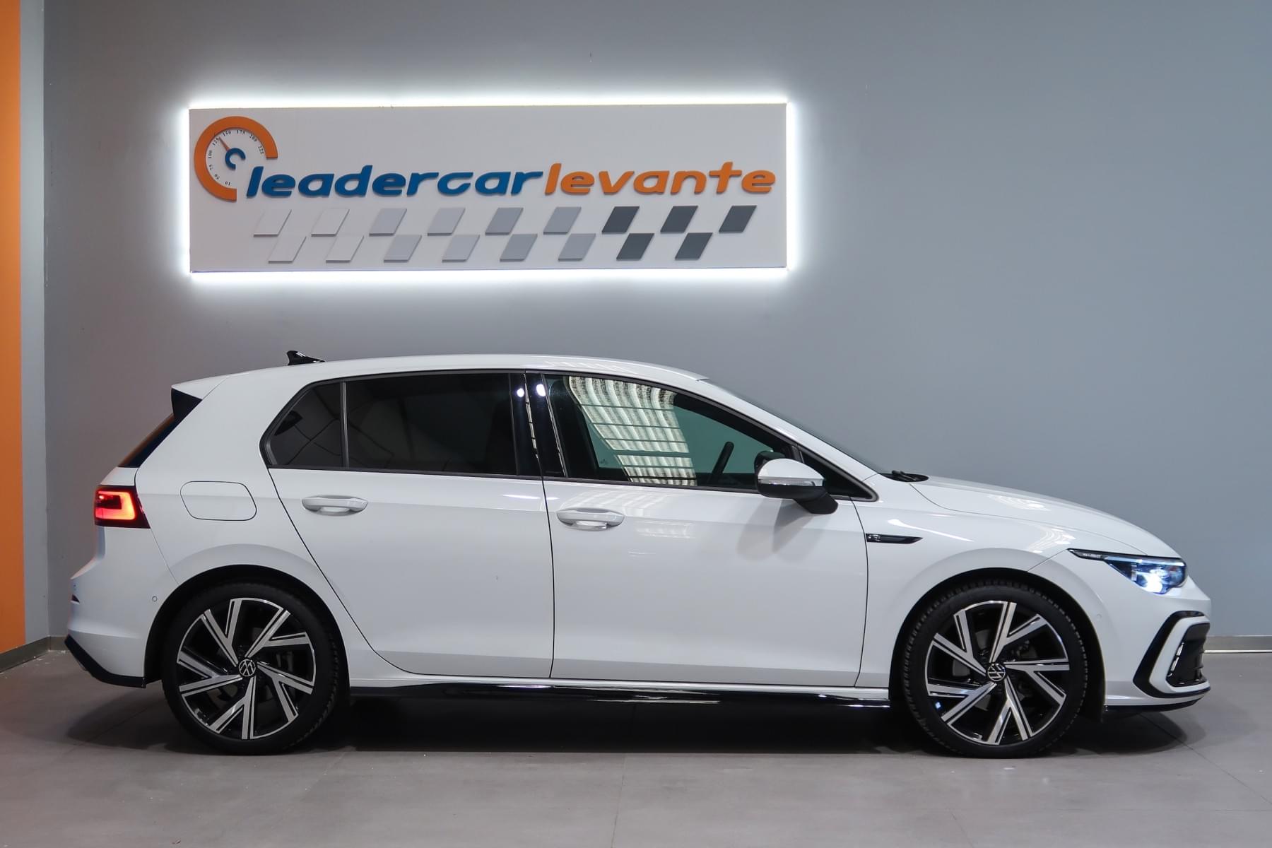 VOLKSWAGEN GOLF R-LINE 2.0 TDI 150CV DSG 4