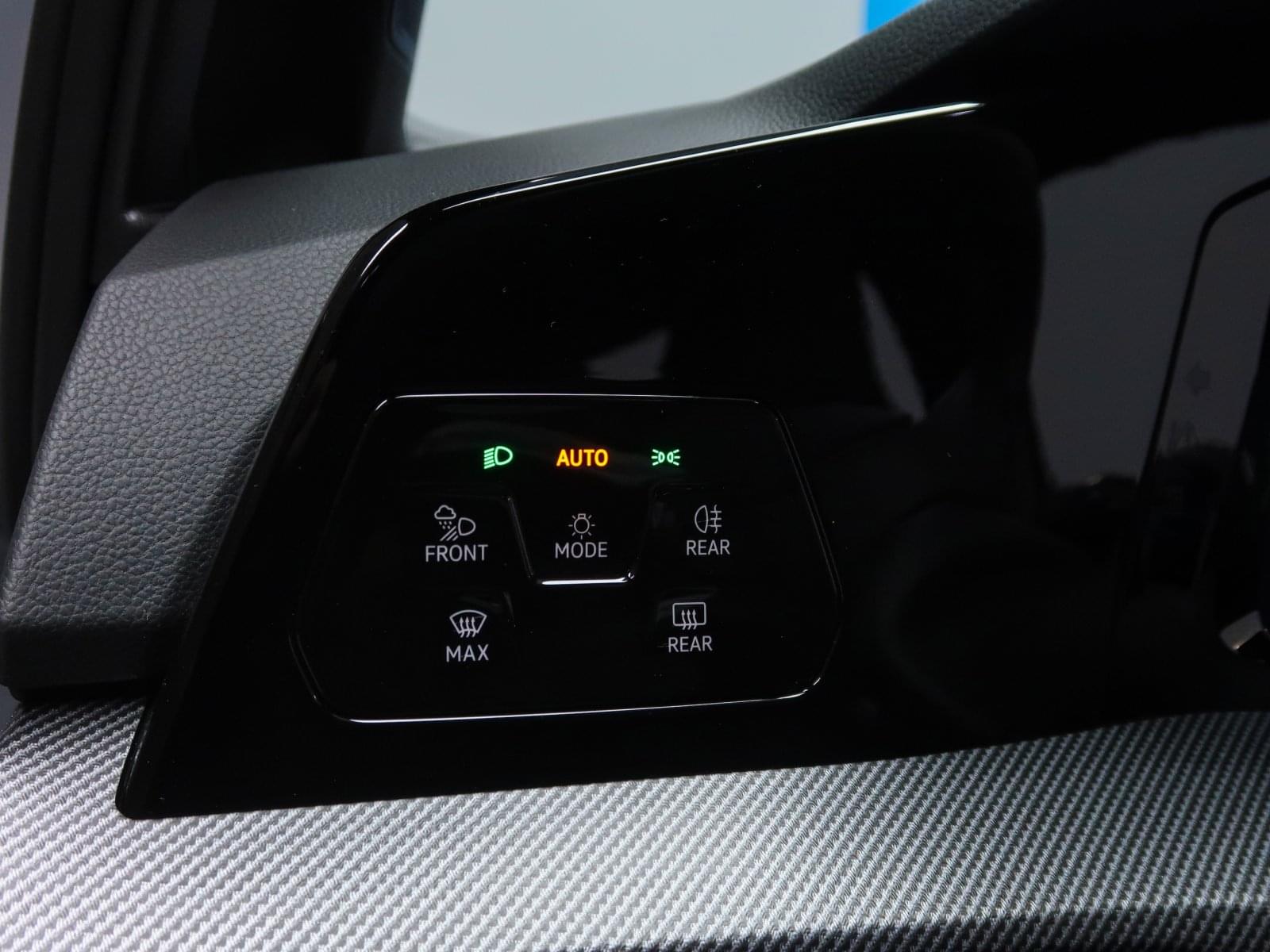 VOLKSWAGEN GOLF 1.5 TSI 272CV 6-GANG DSG GTE 25 