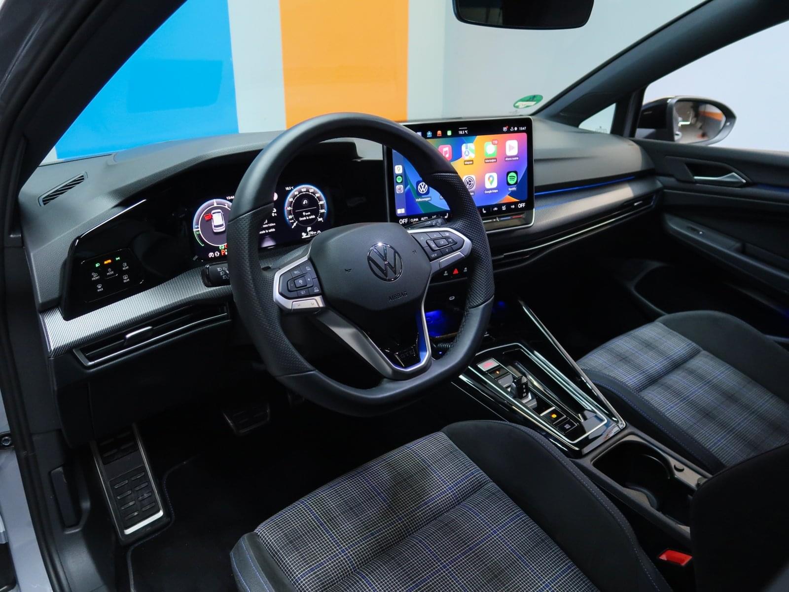 VOLKSWAGEN GOLF 1.5 TSI 272CV 6-GANG DSG GTE 17 