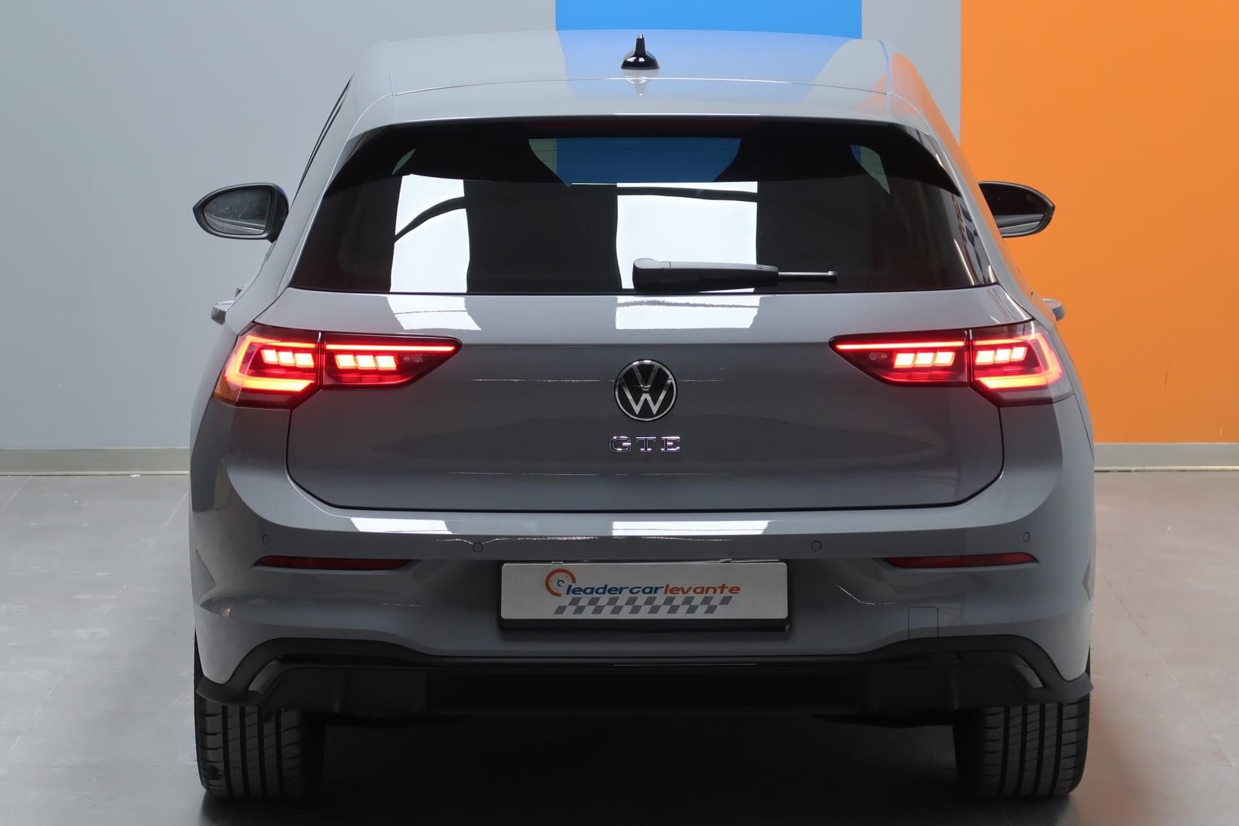 VOLKSWAGEN GOLF 1.5 TSI 272CV 6-GANG DSG GTE 10 