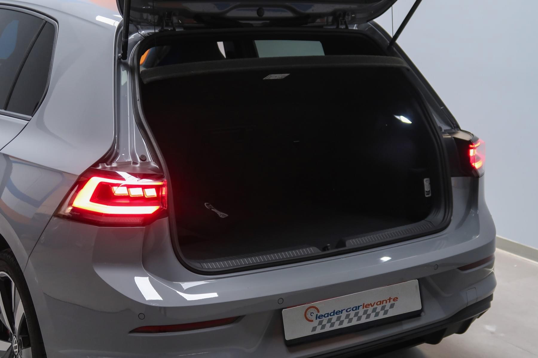 VOLKSWAGEN GOLF 1.5 TSI 272CV 6-GANG DSG GTE 12 