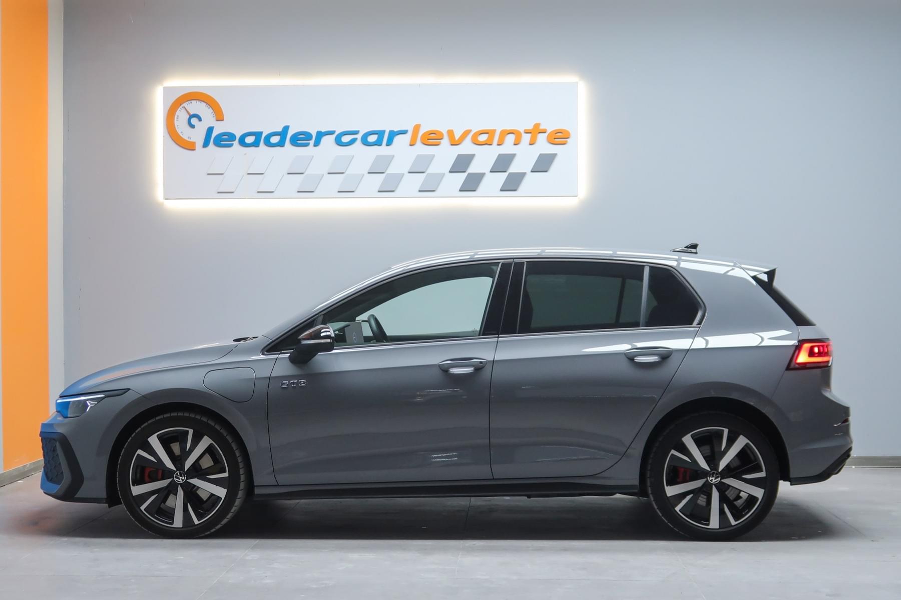 VOLKSWAGEN GOLF 1.5 TSI 272CV 6-GANG DSG GTE 7 