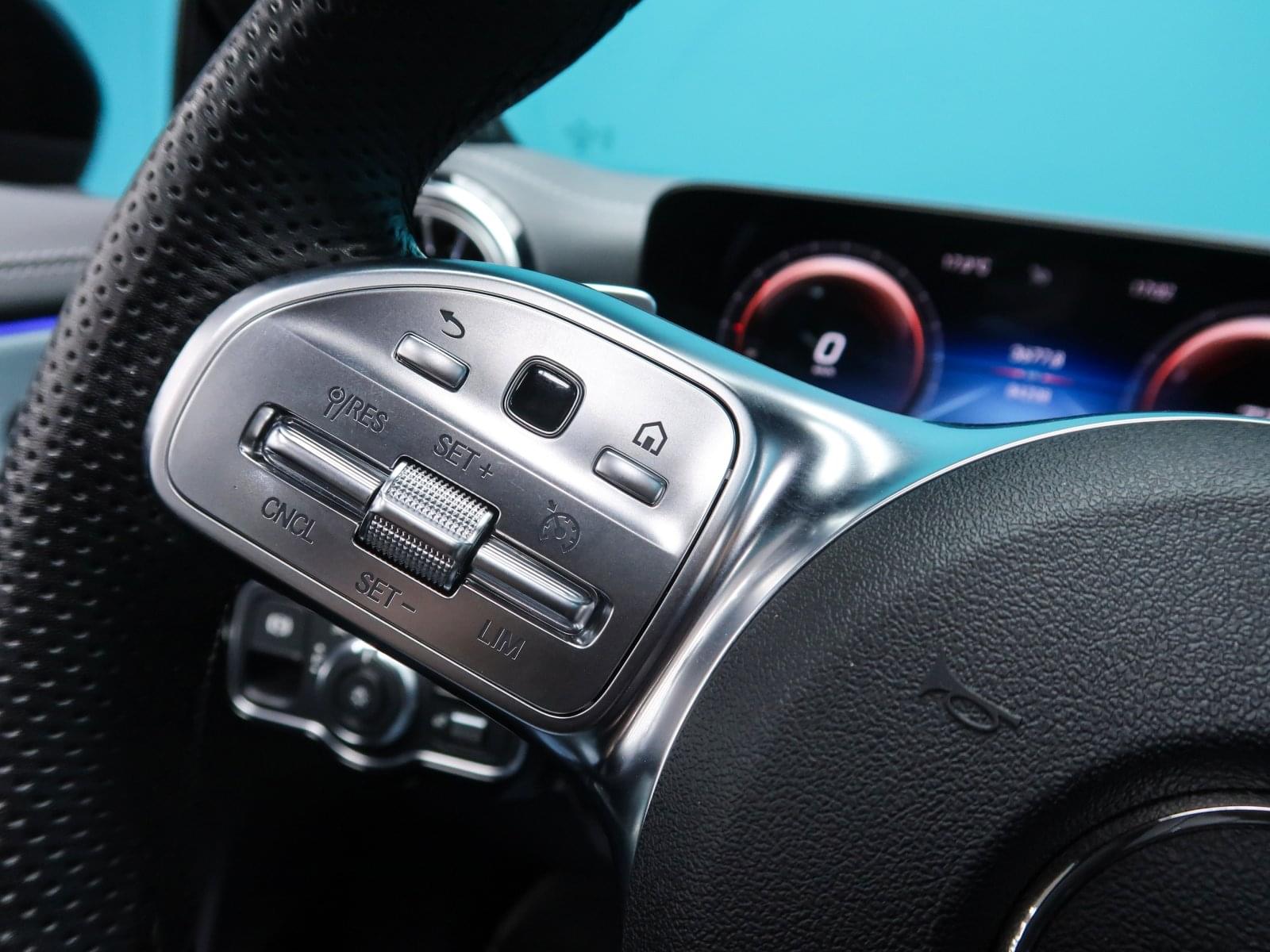 MERCEDES-BENZ CLA 180 EDITION 136CV 33