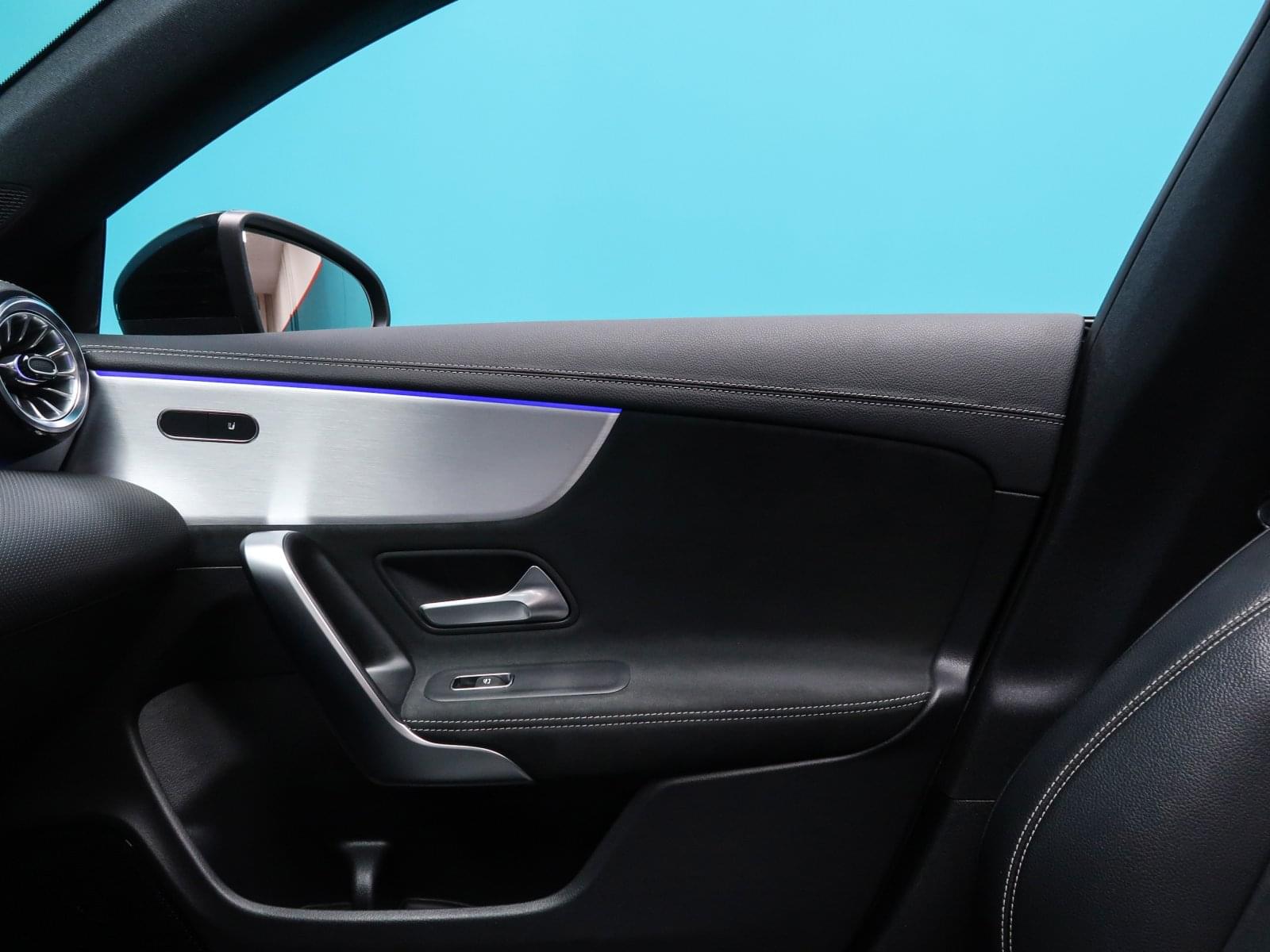 MERCEDES-BENZ CLA 180 EDITION 136CV 36