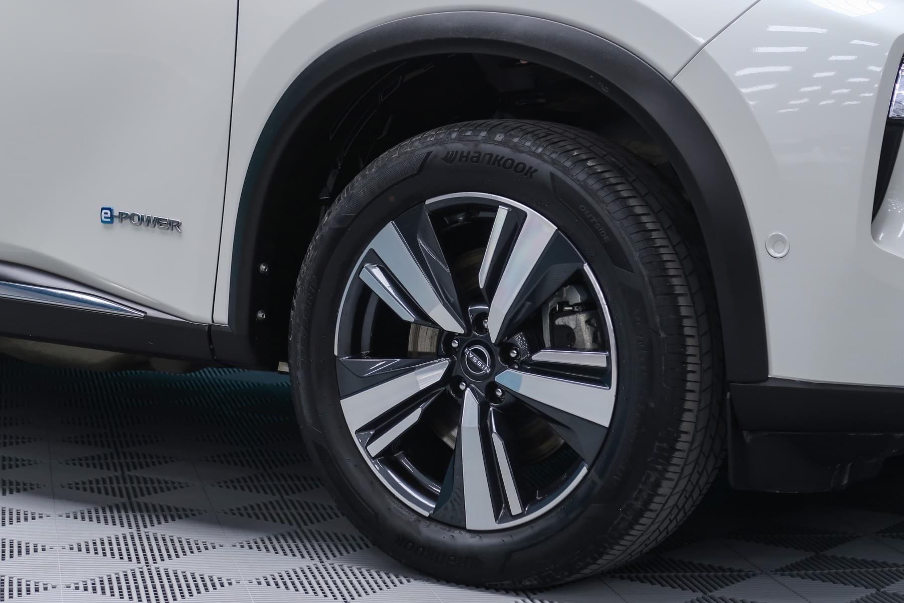 NISSAN XTRAIL 1.5 E-4ORCE 4X4 A/T TEKNA 213CV 12 