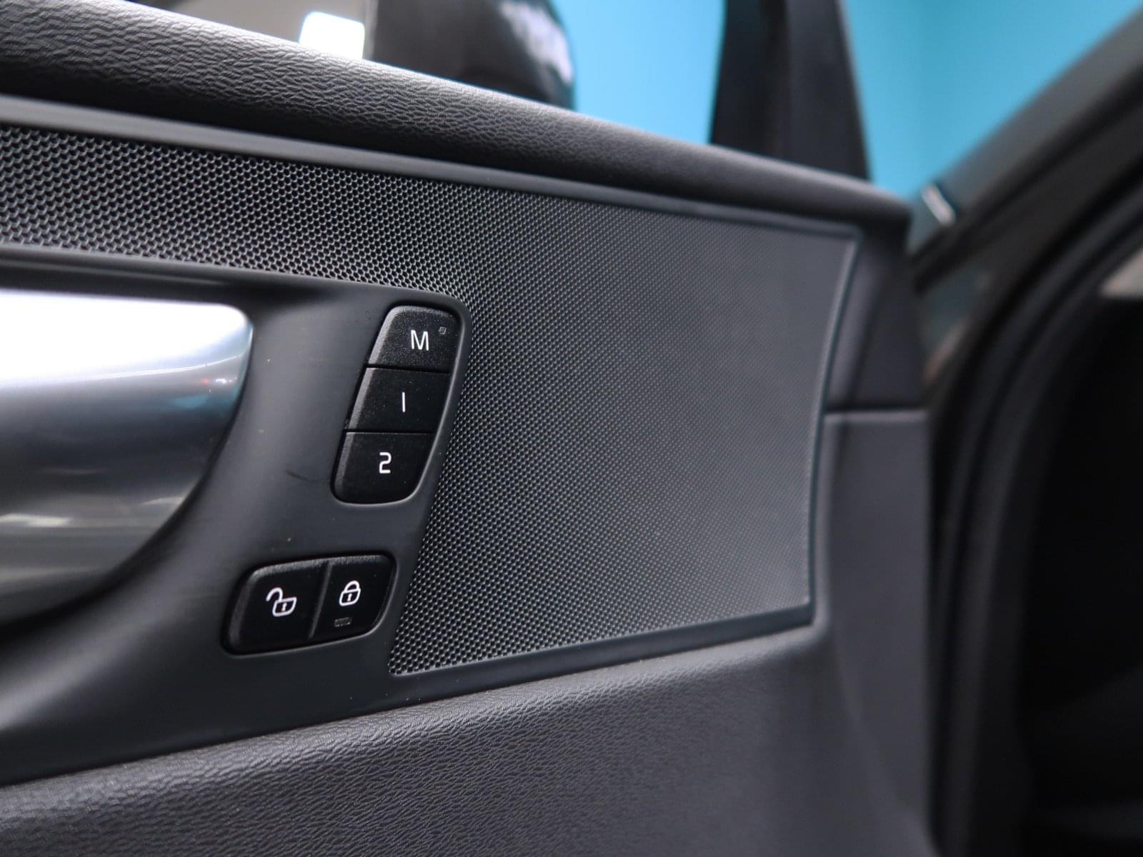 VOLVO XC60 2.0 B4 D AWD INSCRIPTION AUTO 197CV 25 