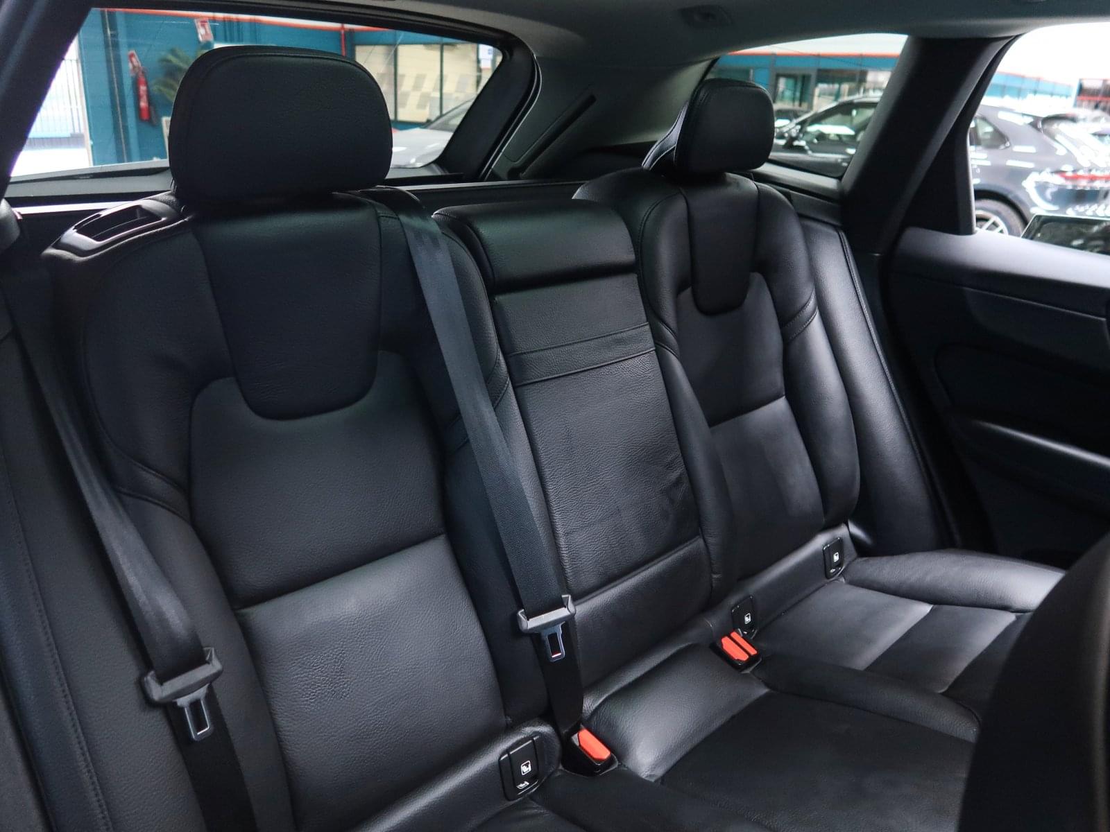 VOLVO XC60 2.0 B4 D AWD INSCRIPTION AUTO 197CV 28 