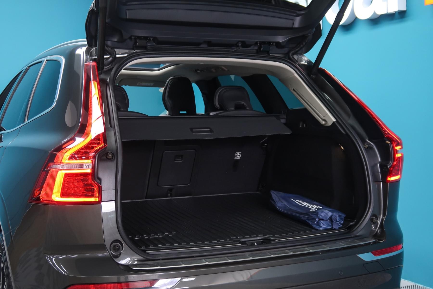 VOLVO XC60 2.0 B4 D AWD INSCRIPTION AUTO 197CV 16 