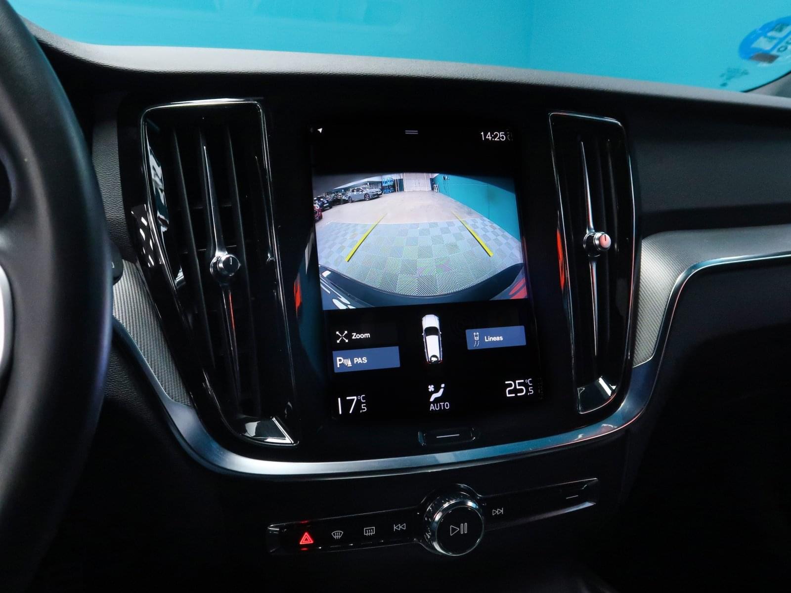 VOLVO V60 2.0 B4 R DESIGN AUTO 197CV 40 