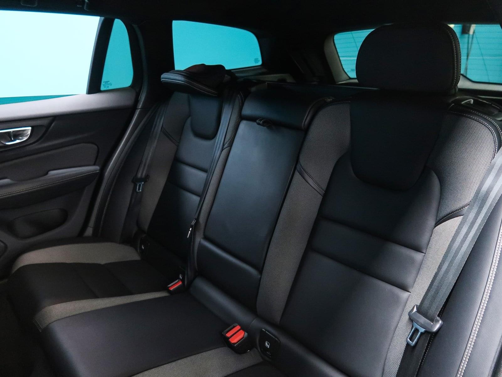 VOLVO V60 2.0 B4 R DESIGN AUTO 197CV 20 