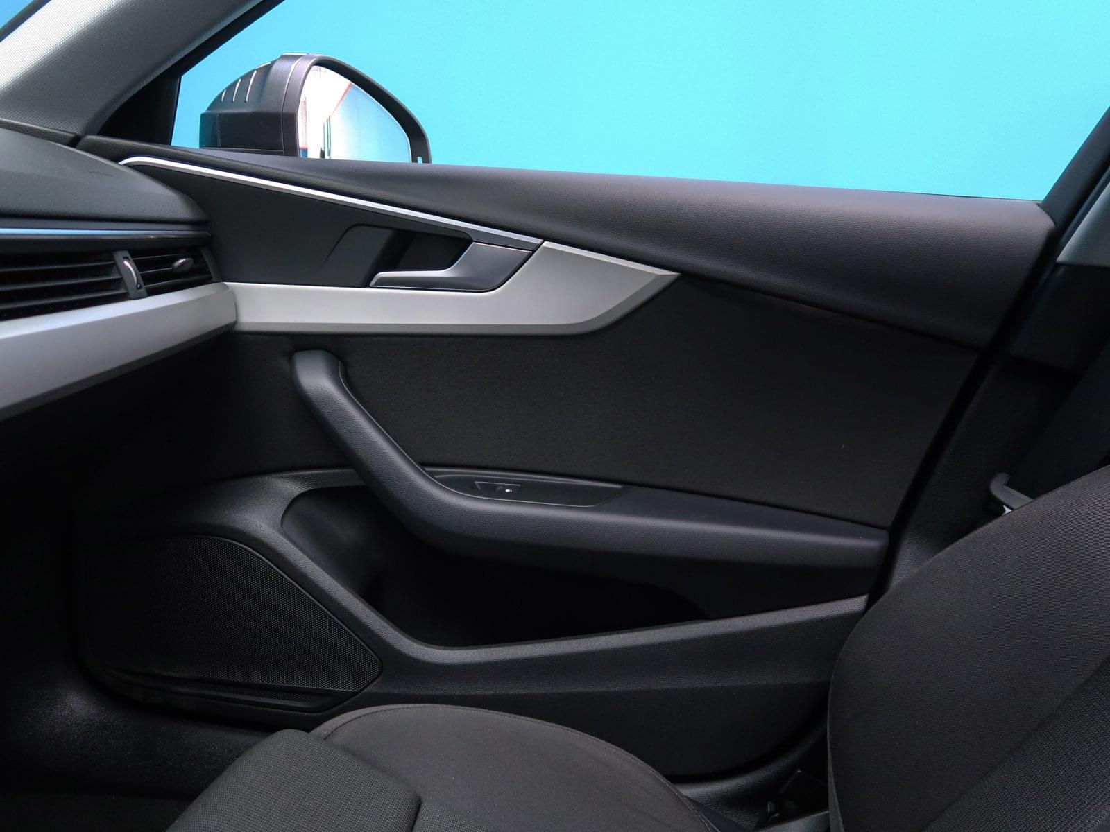 AUDI A4 AVANT S LINE 35 TDI 163CV S TRONIC 46 