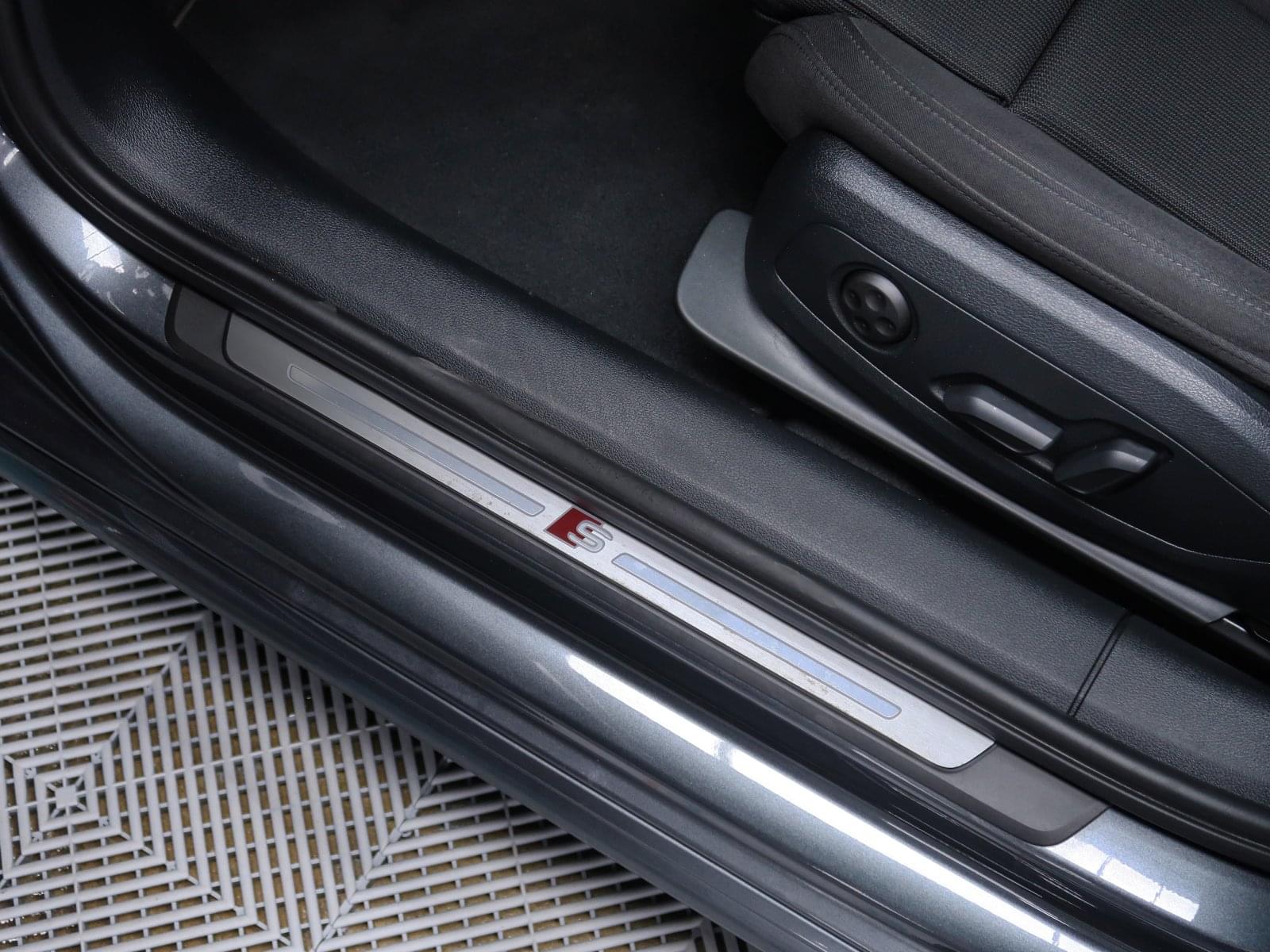 AUDI A4 AVANT S LINE 35 TDI 163CV S TRONIC 31 