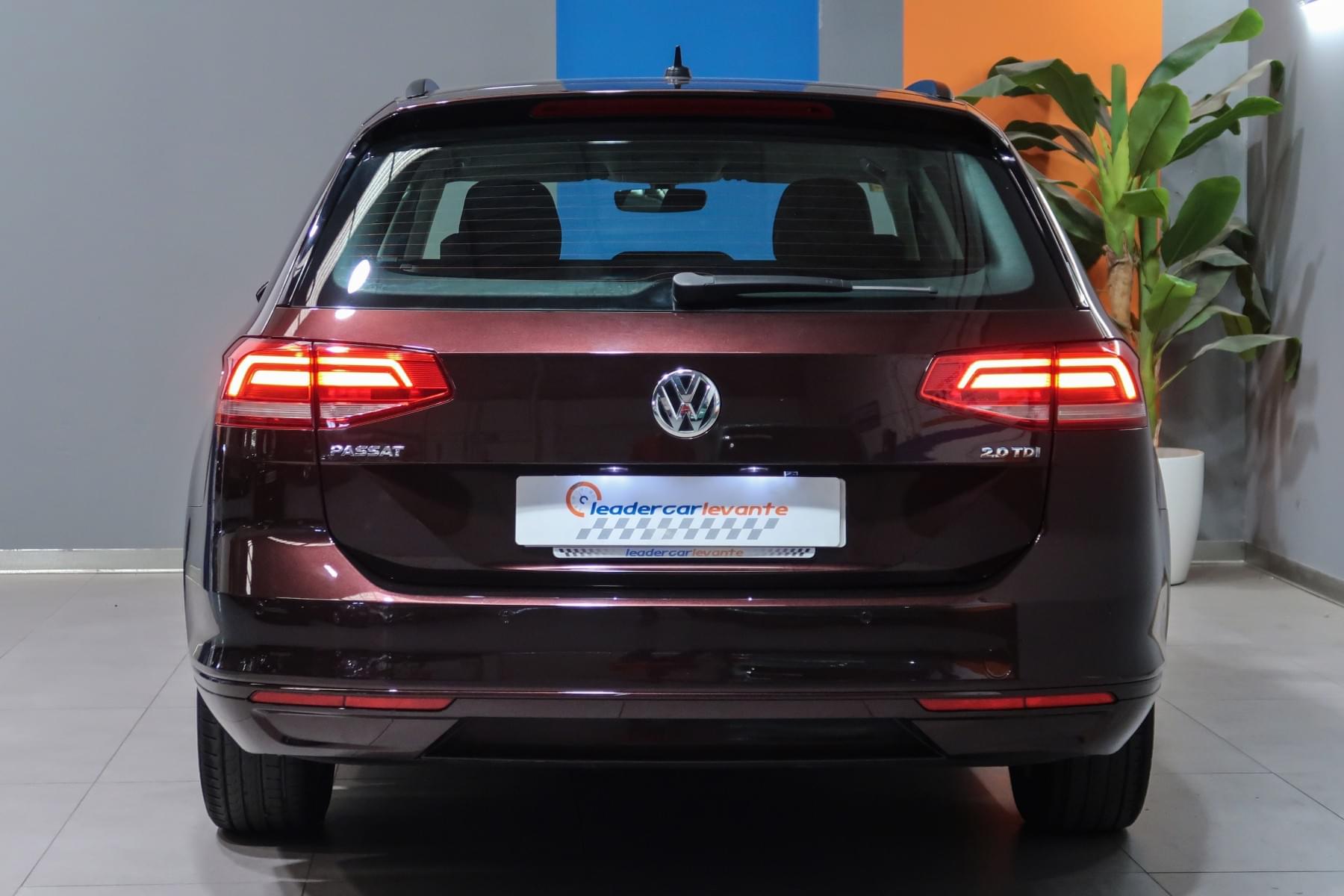 VOLKSWAGEN PASSAT 2.0 TDI VARIANT 150 CV 11 