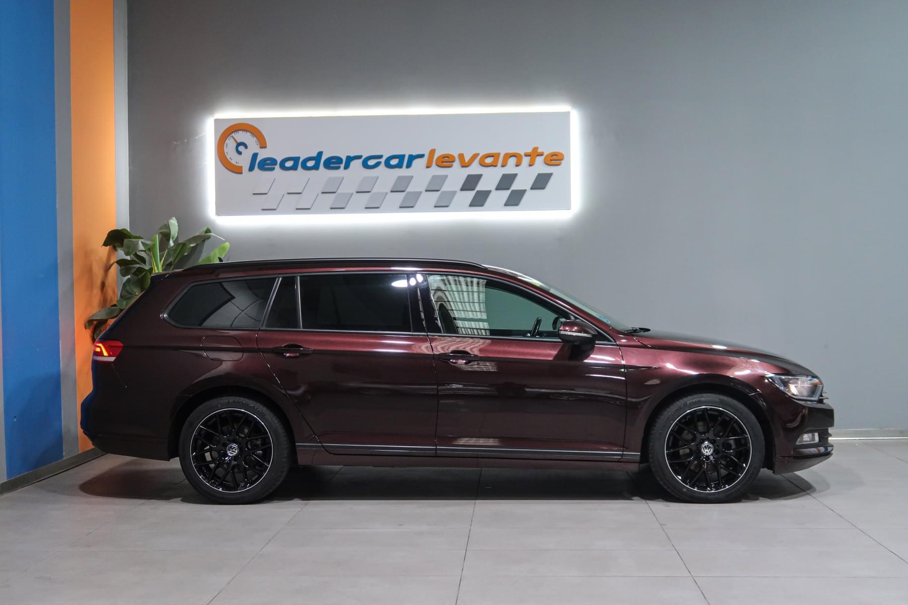 VOLKSWAGEN PASSAT 2.0 TDI VARIANT 150 CV 4 