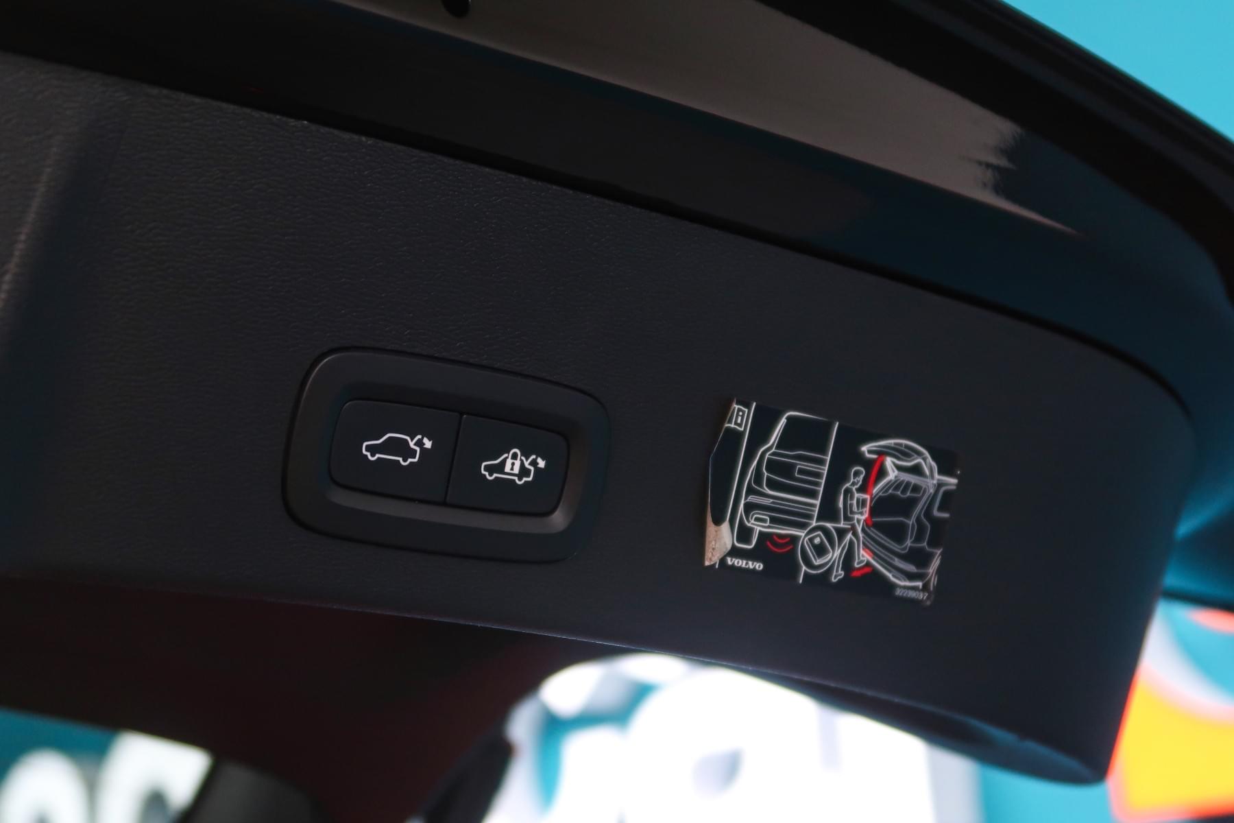 VOLVO XC40 1.5 T4 TWIN RECHARGE INSCRIPTION EX AUTO 17 