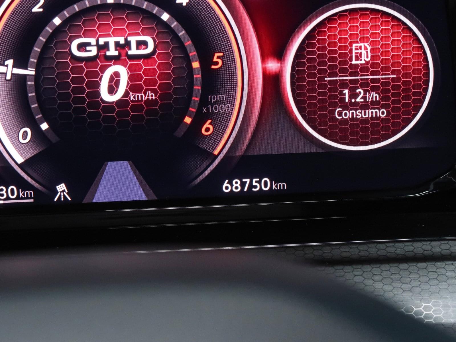 VOLKSWAGEN GOLF GTD 2.0 TDI 200CV DSG 27 