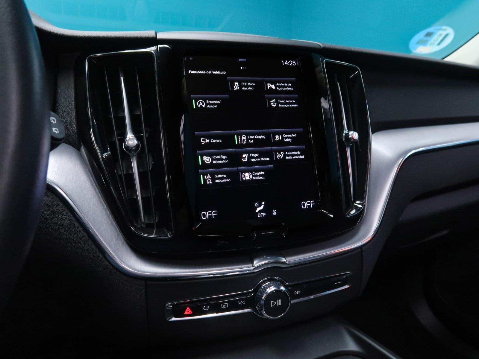 VOLVO XC60 2.0 B4 D AWD MOMENTUM PRO AUTO 197CV 43 