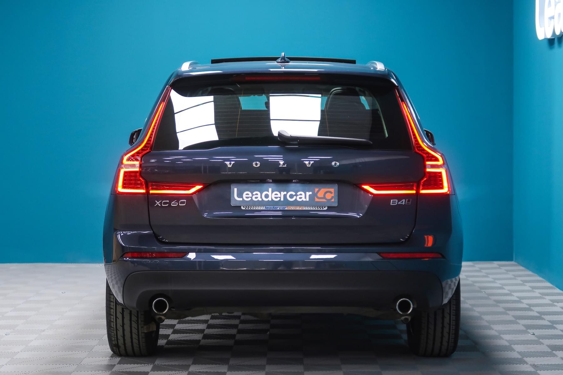 VOLVO XC60 2.0 B4 D AWD MOMENTUM PRO AUTO 197CV 13 