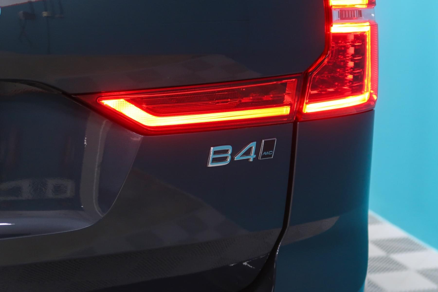 VOLVO XC60 2.0 B4 D AWD MOMENTUM PRO AUTO 197CV 15 