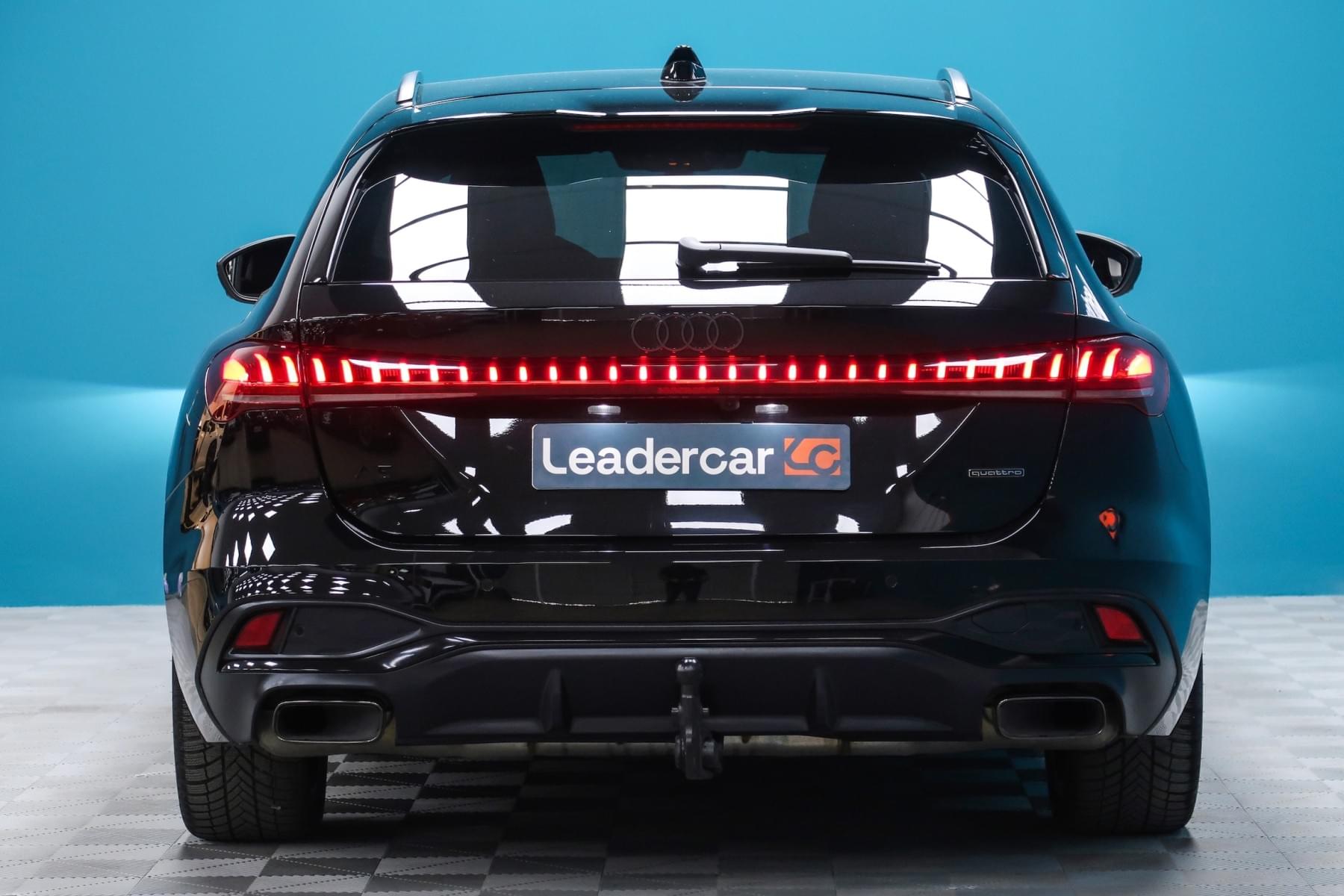 AUDI A5 AVANT 367CV TFSI e BLACK LINE 17 