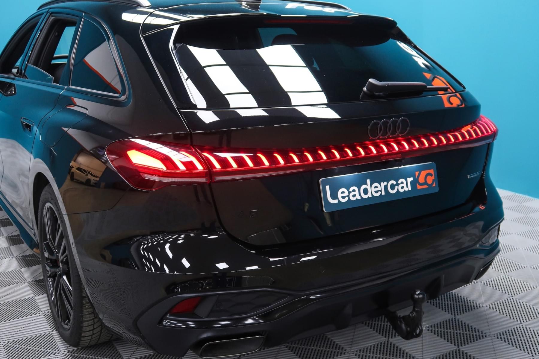 AUDI A5 AVANT 367CV TFSI e BLACK LINE 19 