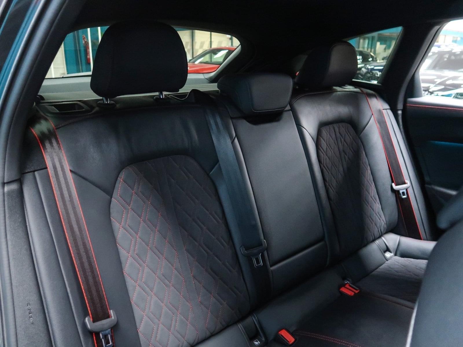 AUDI A5 AVANT 367CV TFSI e BLACK LINE 34 