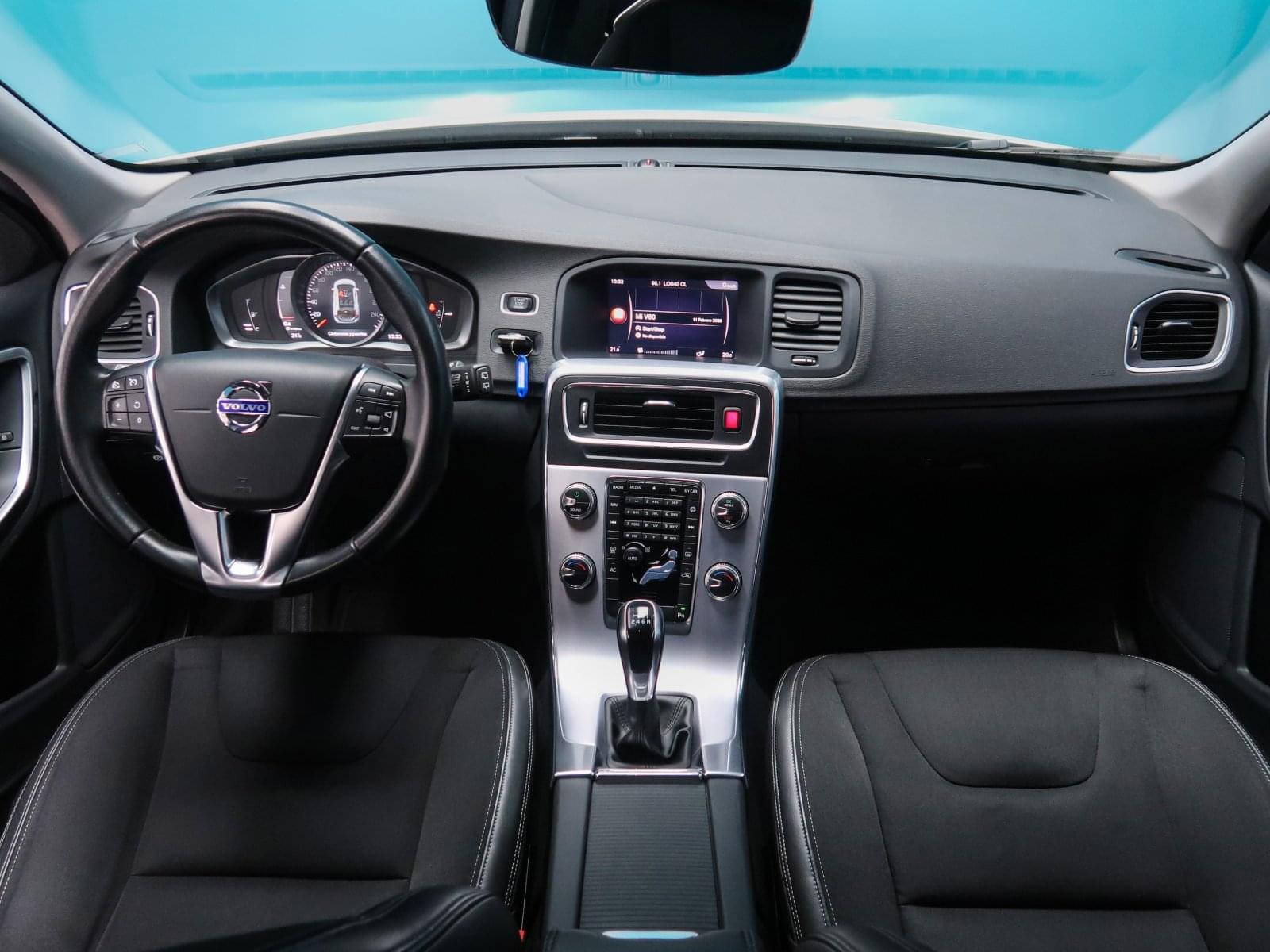 VOLVO V60 D3 MOMENTUM 150CV 16 