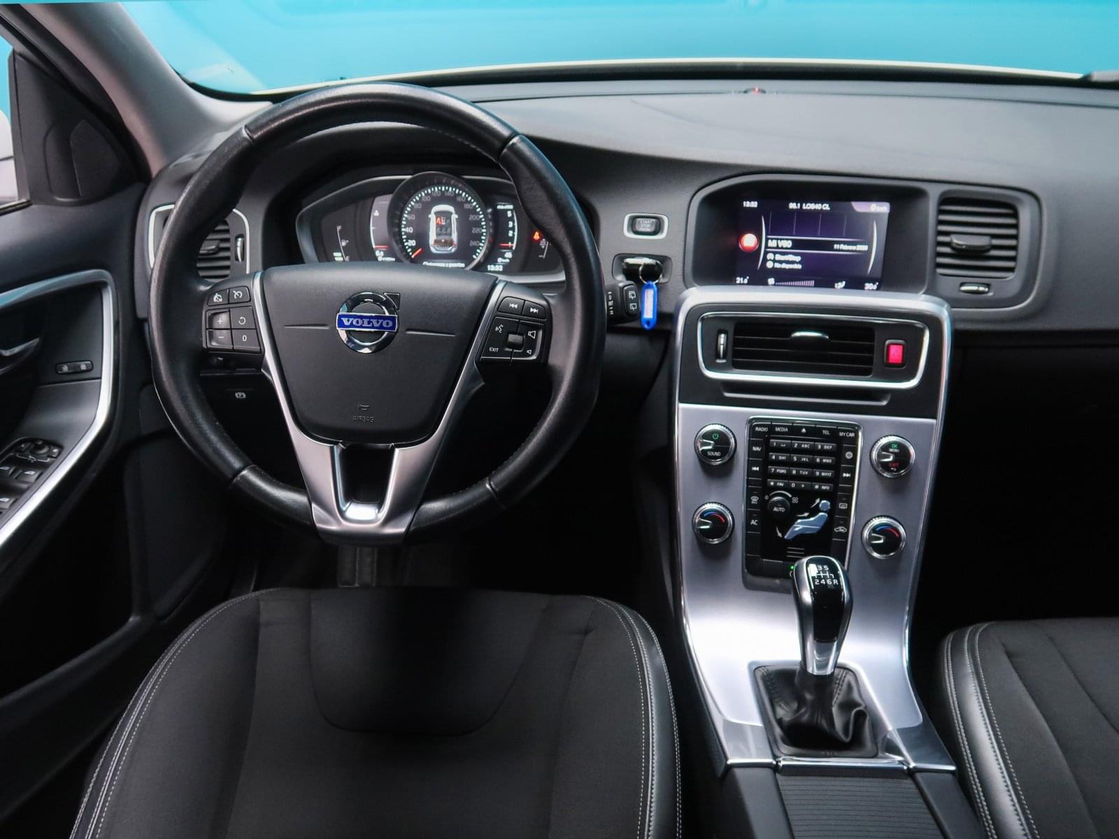 VOLVO V60 D3 MOMENTUM 150CV 26 