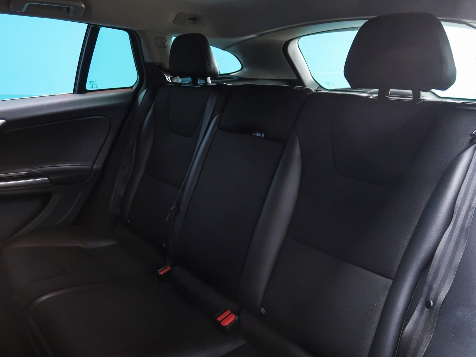 VOLVO V60 D3 MOMENTUM 150CV 18 