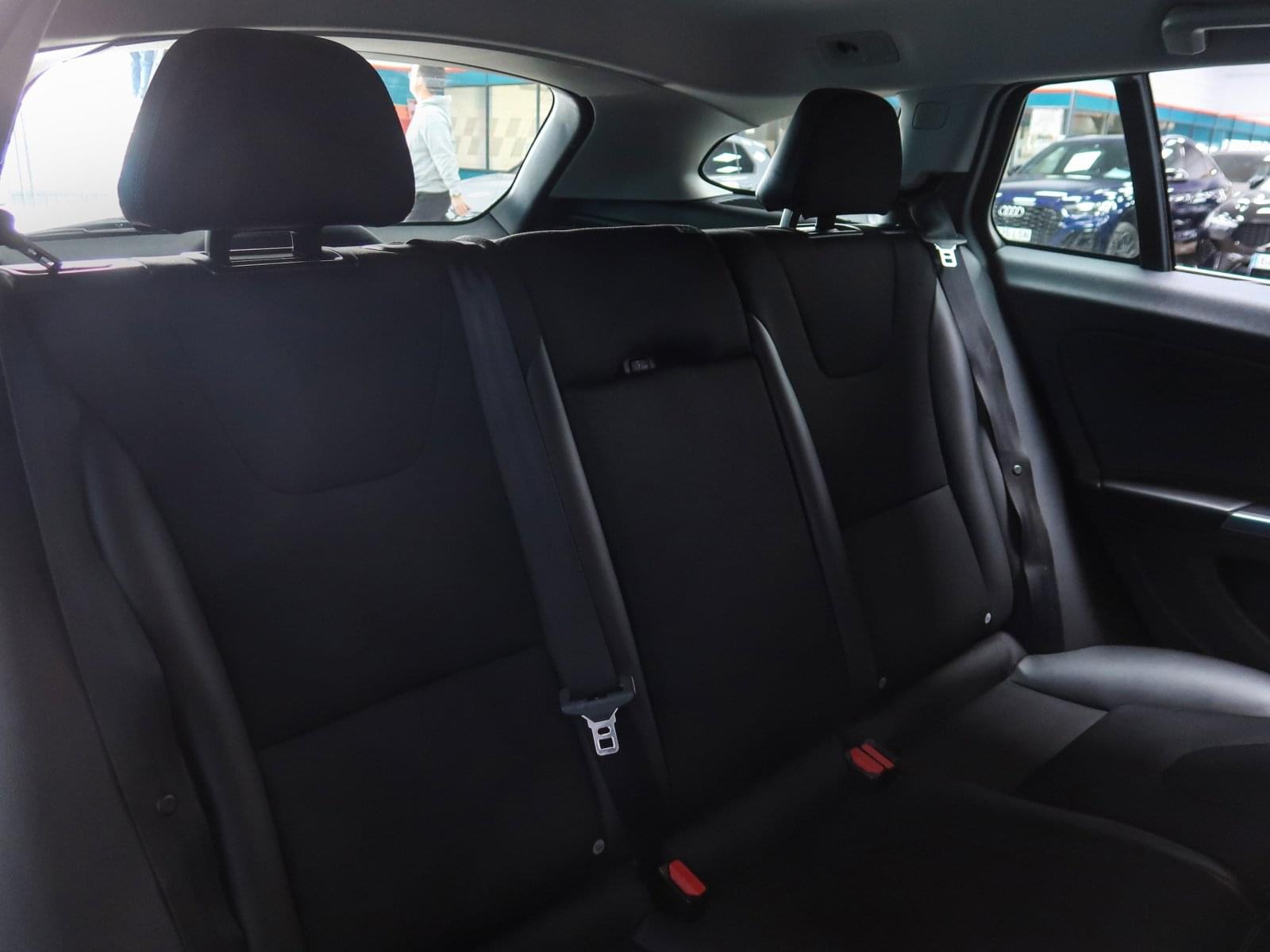 VOLVO V60 D3 MOMENTUM 150CV 23 