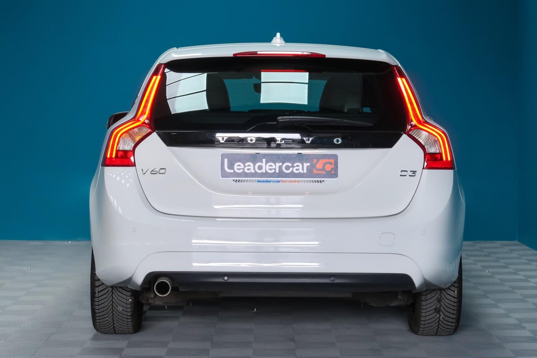 VOLVO V60 D3 MOMENTUM 150CV 13 