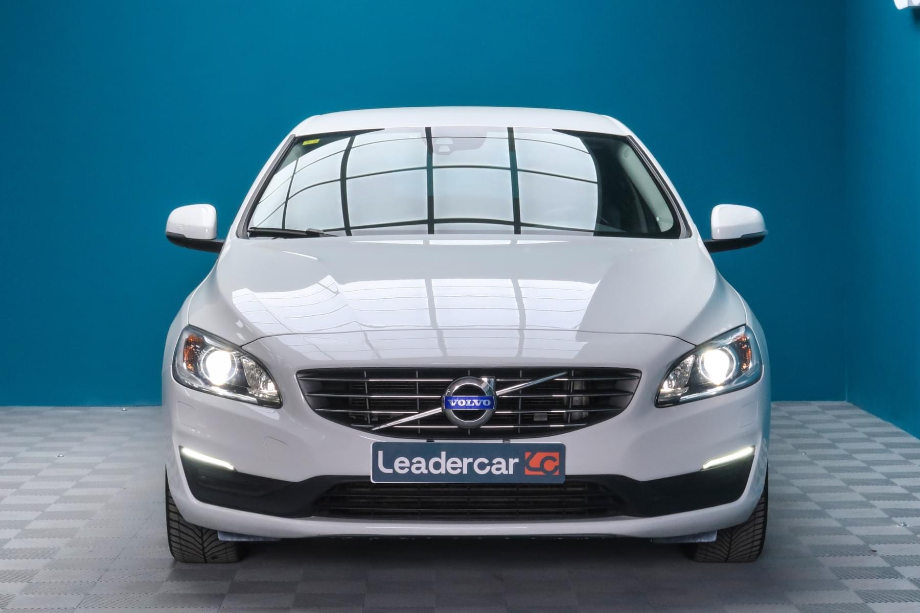 VOLVO V60 D3 MOMENTUM 150CV 6 
