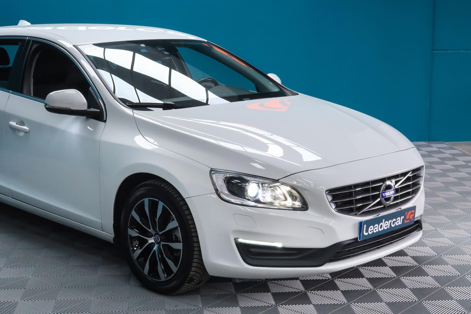 VOLVO V60 D3 MOMENTUM 150CV 9 