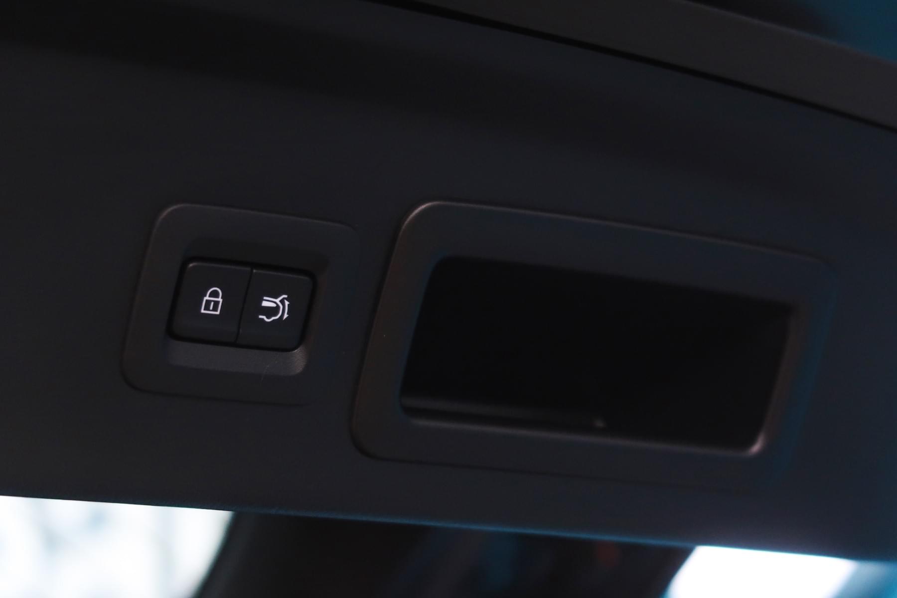 MAZDA CX-30 2.0 E-SKYACTIV-X MILD-HYBRID ZENITH 2WD 16