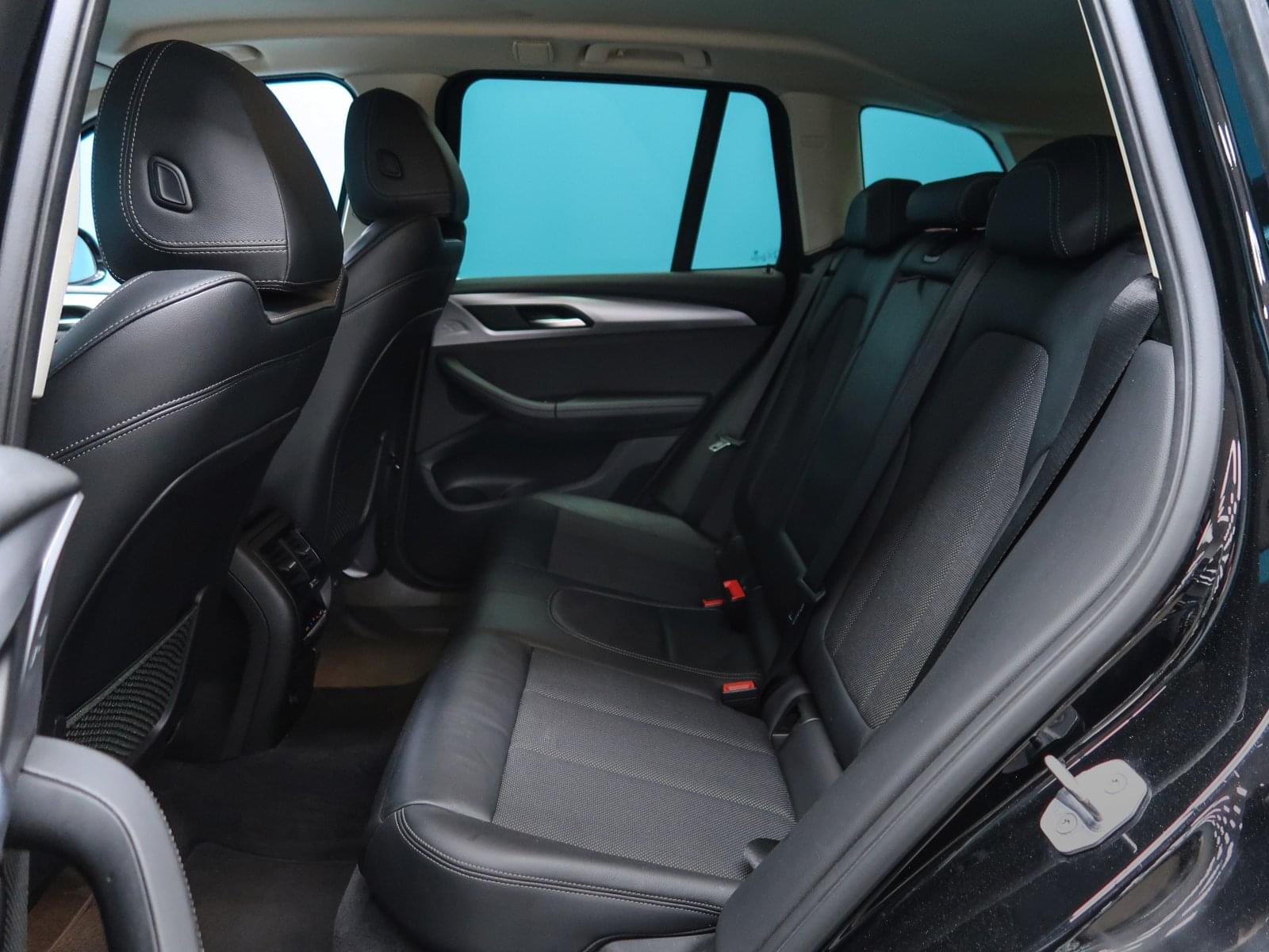 BMW X3 SDRIVE18D 150CV 22 