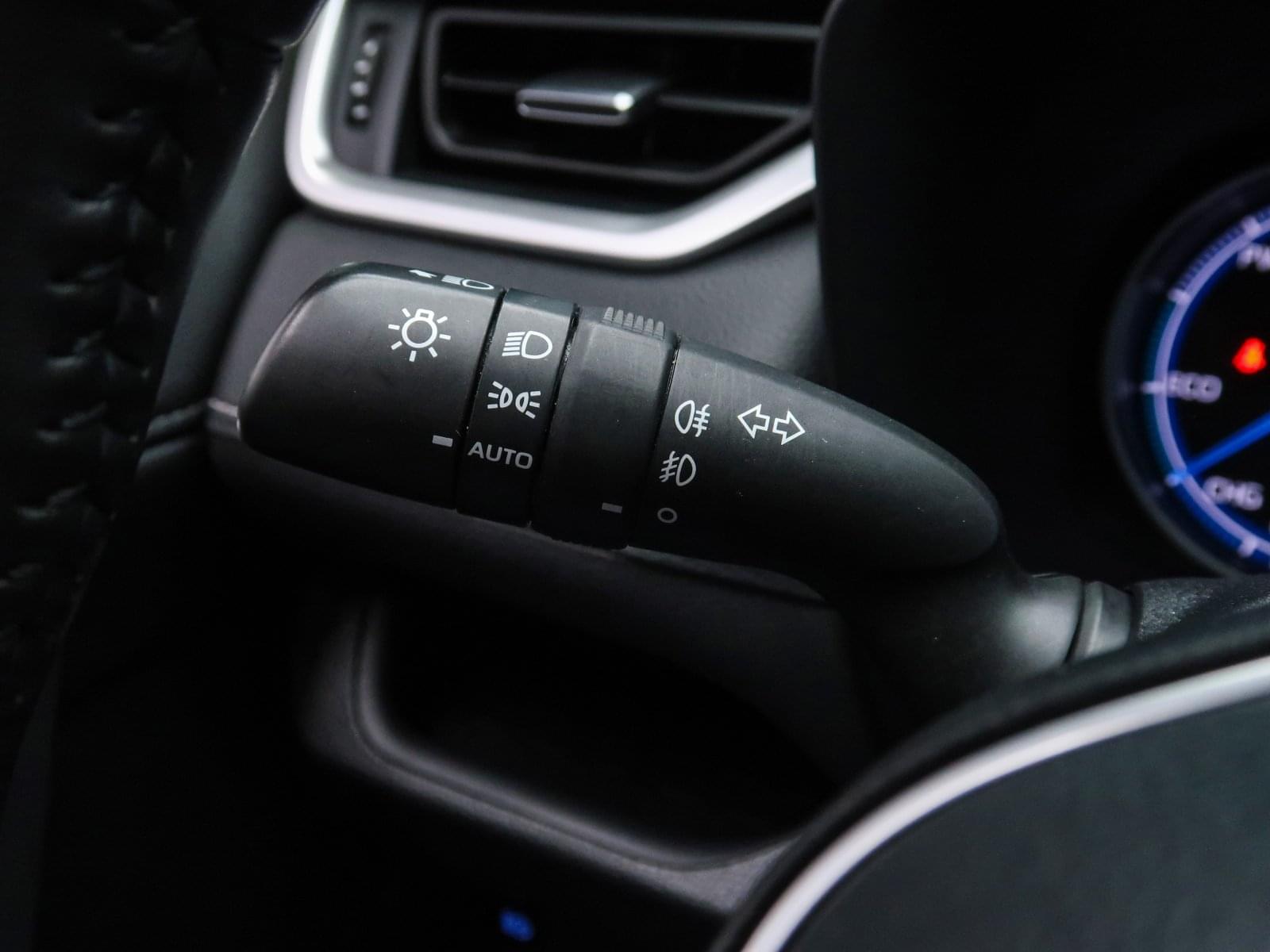 TOYOTA RAV4 BUSINESS 30 