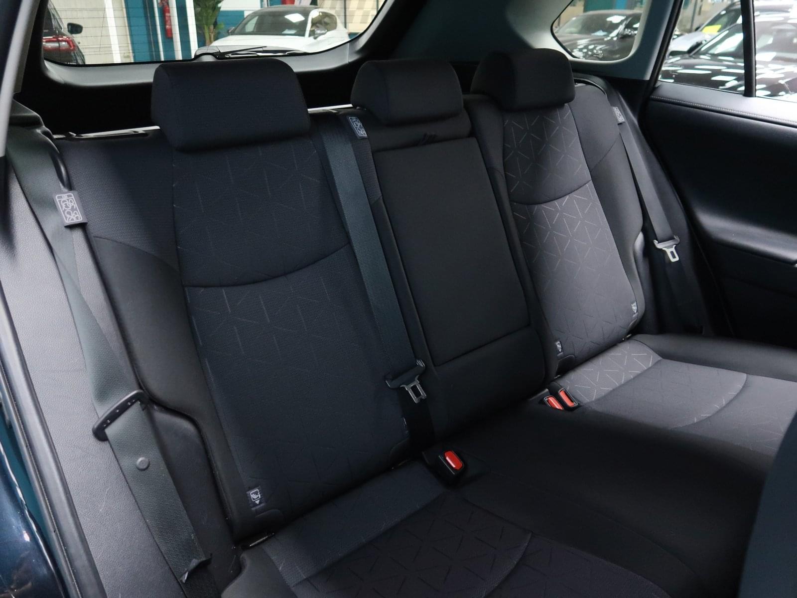 TOYOTA RAV4 BUSINESS 24 