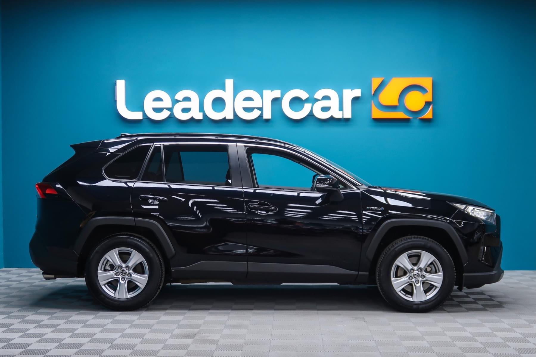 TOYOTA RAV4 BUSINESS 3 