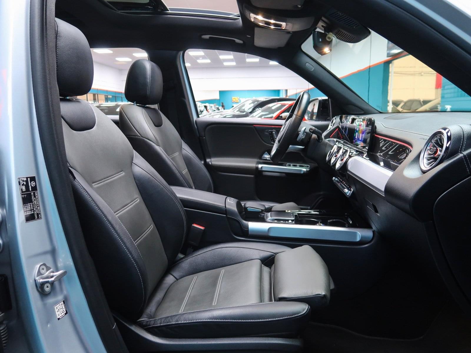 MERCEDES-BENZ GLB 200 D 4MATIC DCT 150CV PACK AMG 28