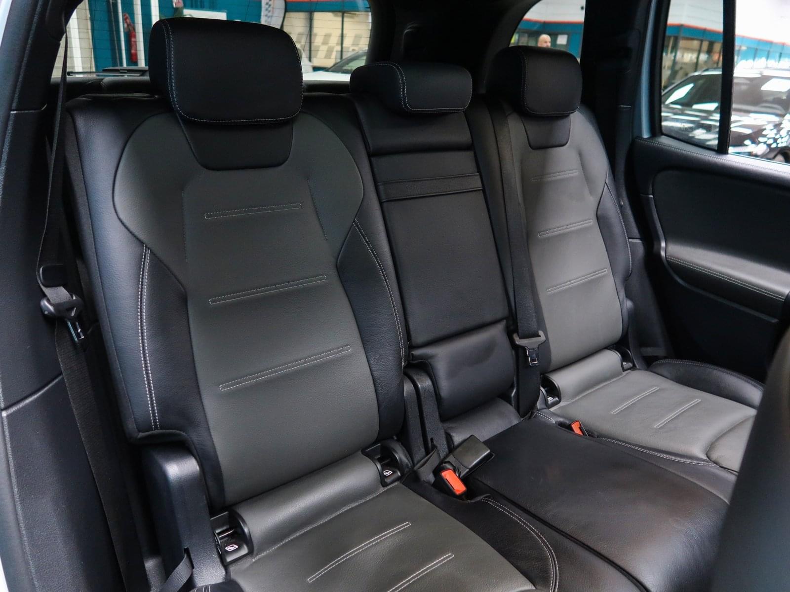 MERCEDES-BENZ GLB 200 D 4MATIC DCT 150CV PACK AMG 27