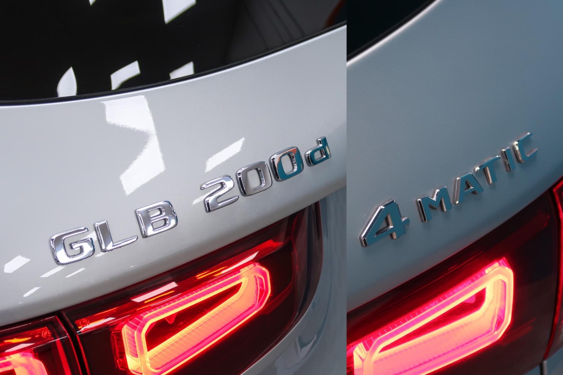 MERCEDES-BENZ GLB 200 D 4MATIC DCT 150CV PACK AMG 15