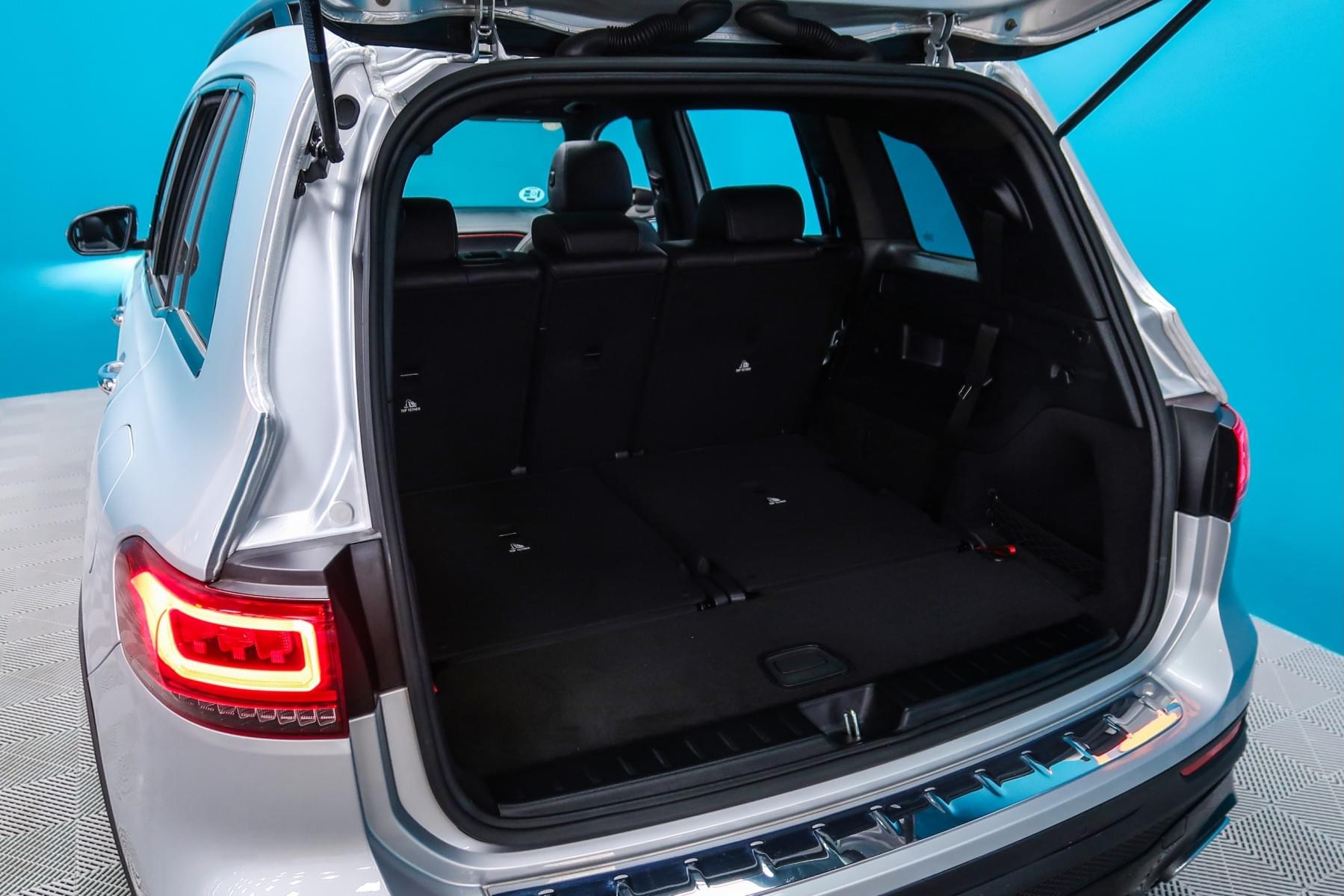 MERCEDES-BENZ GLB 200 D 4MATIC DCT 150CV PACK AMG 17